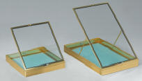 Lightweight, portable table display case for fairs, tradeshows, fleamarkets 